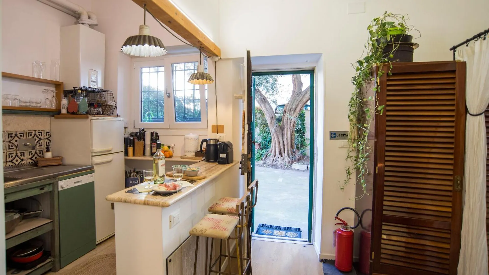 Apartment In The Center Of Rzym 0*,