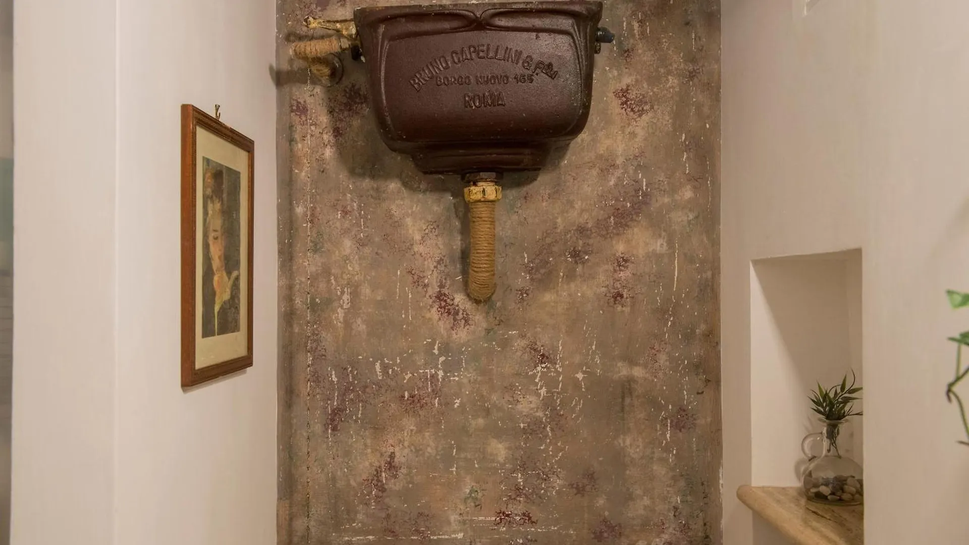 Apartment In The Center Of Rome Italy