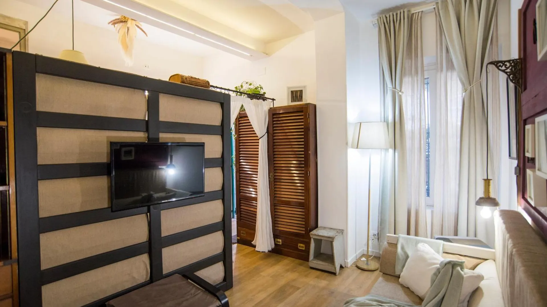 Apartment In The Center Of Rome