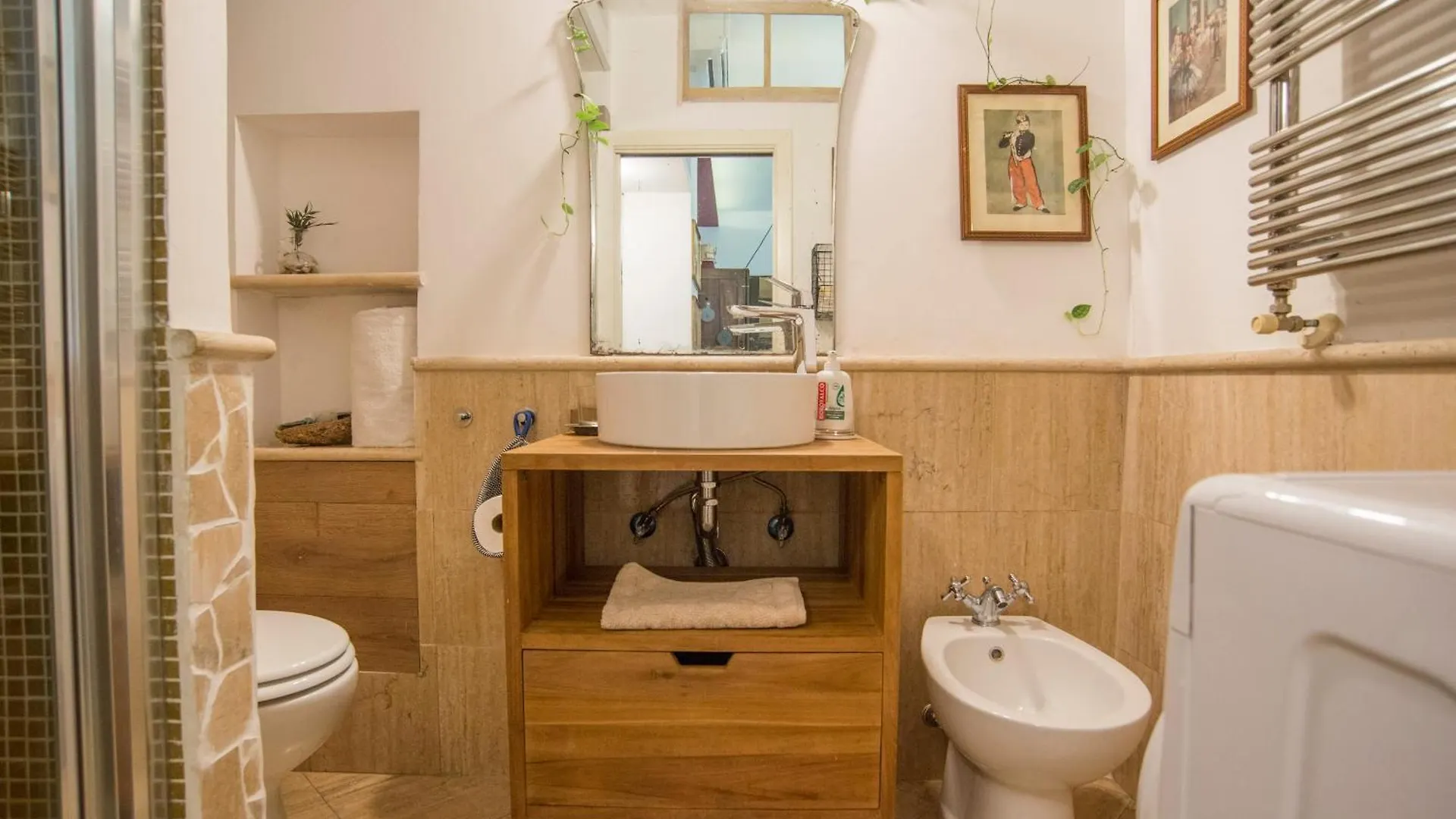 Apartment In The Center Of Rome Italy